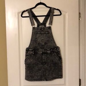 Overall dress